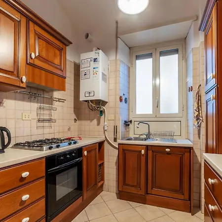 Apartment Joivy Private Garden Near Bardini