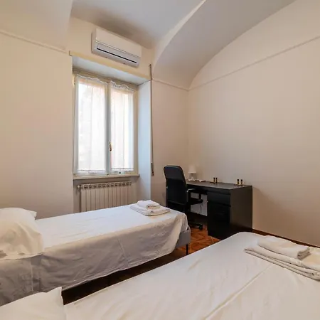 Apartment Joivy Private Garden Near Bardini *